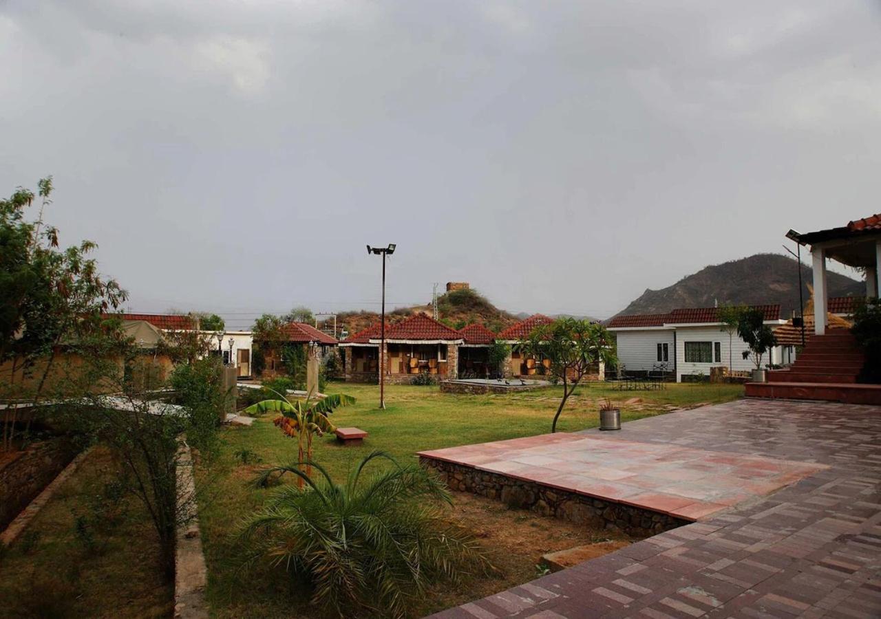 Virat Resorts, Sariska Rajasthan Bairat ภายนอก รูปภาพ