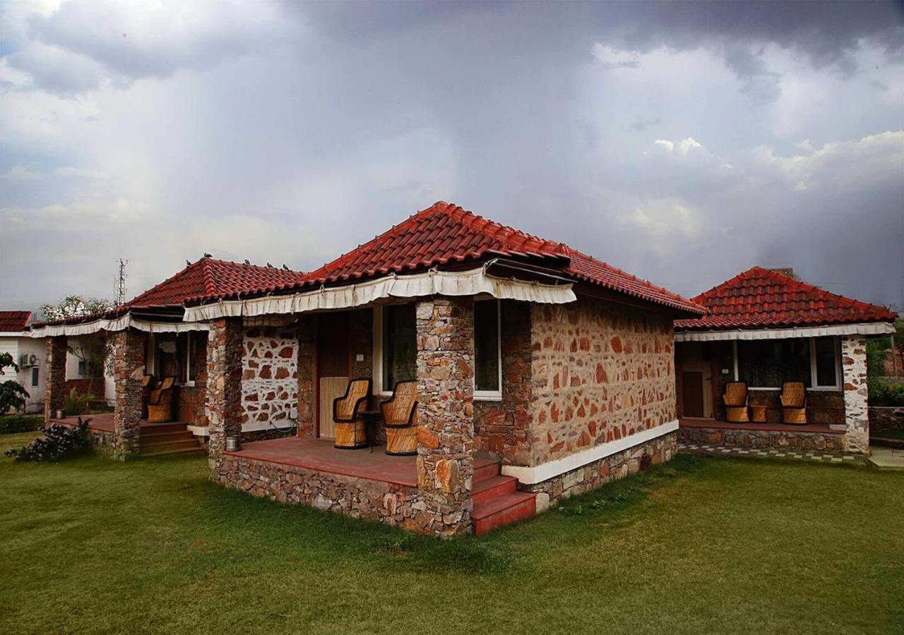 Virat Resorts, Sariska Rajasthan Bairat ภายนอก รูปภาพ