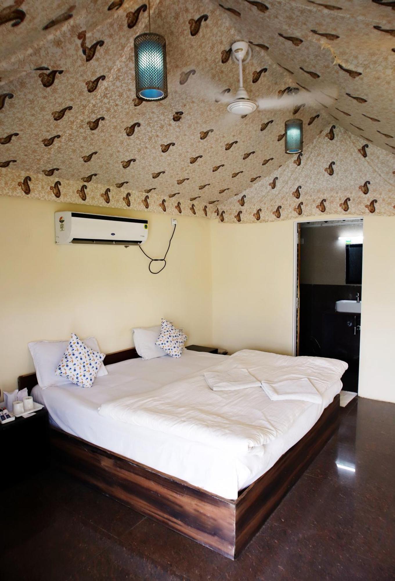 Virat Resorts, Sariska Rajasthan Bairat ภายนอก รูปภาพ