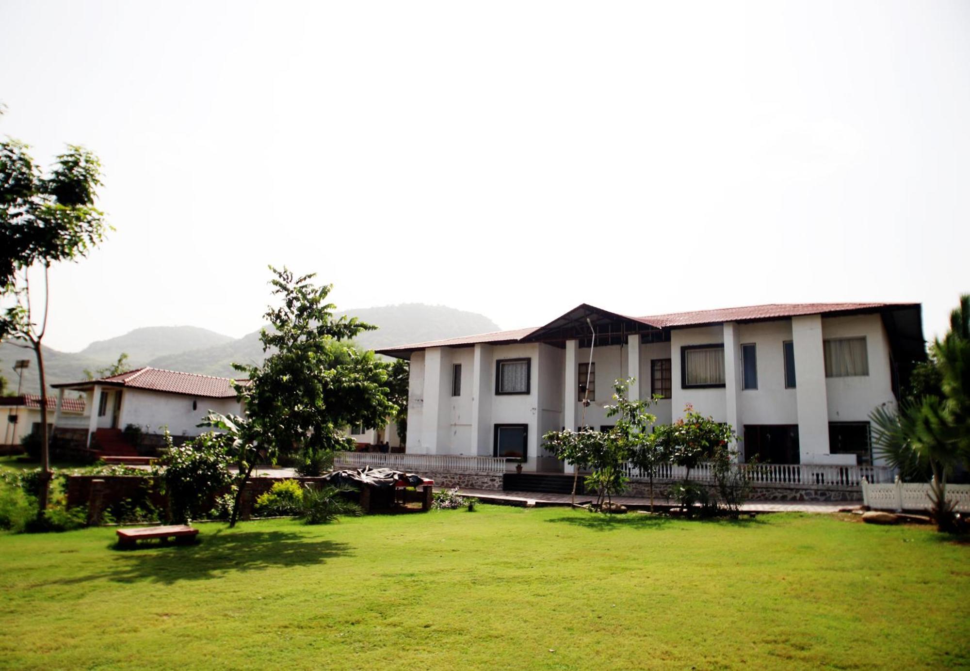 Virat Resorts, Sariska Rajasthan Bairat ภายนอก รูปภาพ