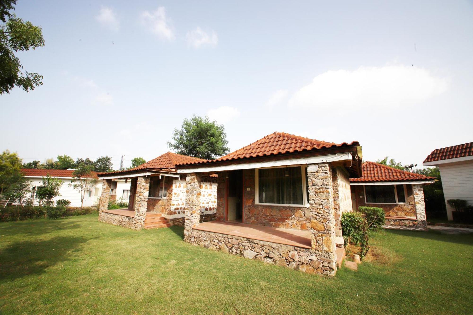 Virat Resorts, Sariska Rajasthan Bairat ภายนอก รูปภาพ